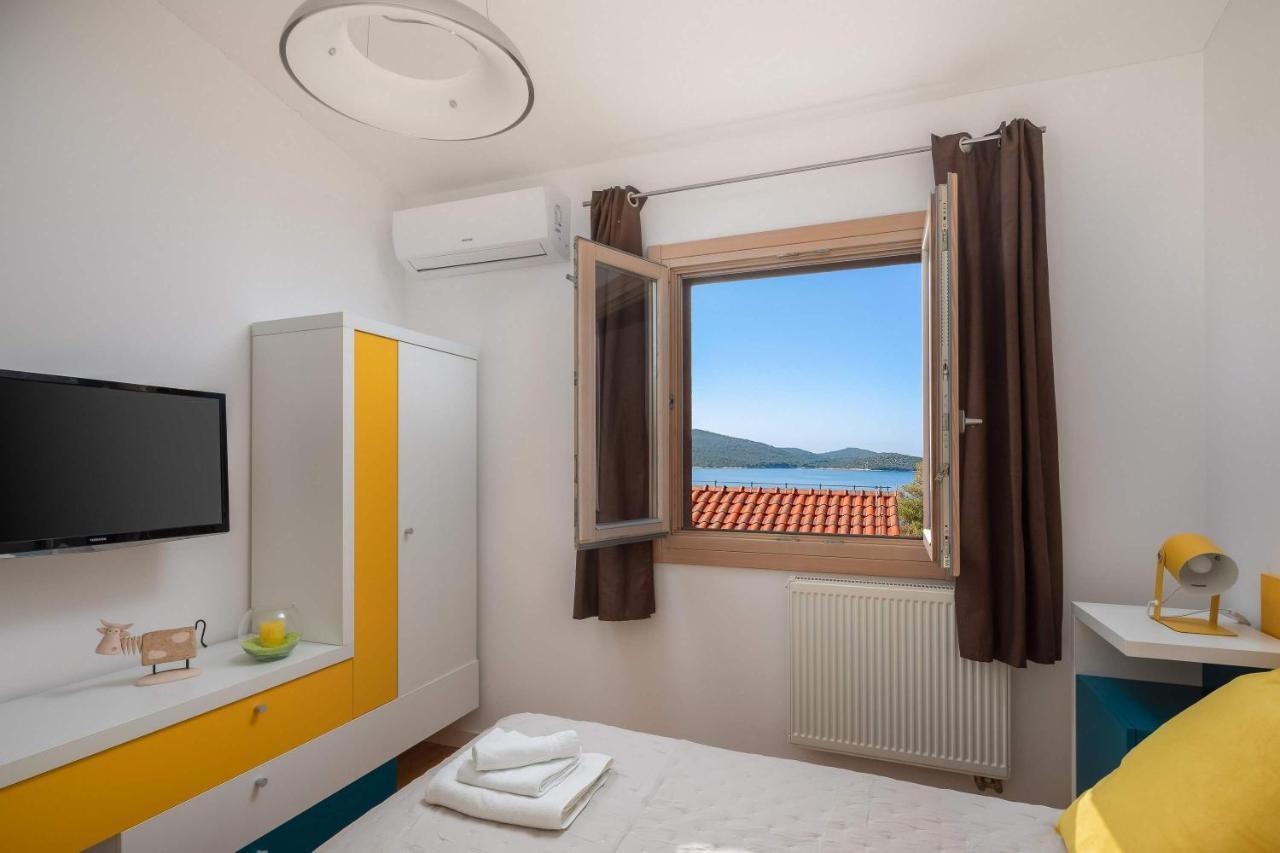 Villa Tela With Pool Zaboric Exterior foto
