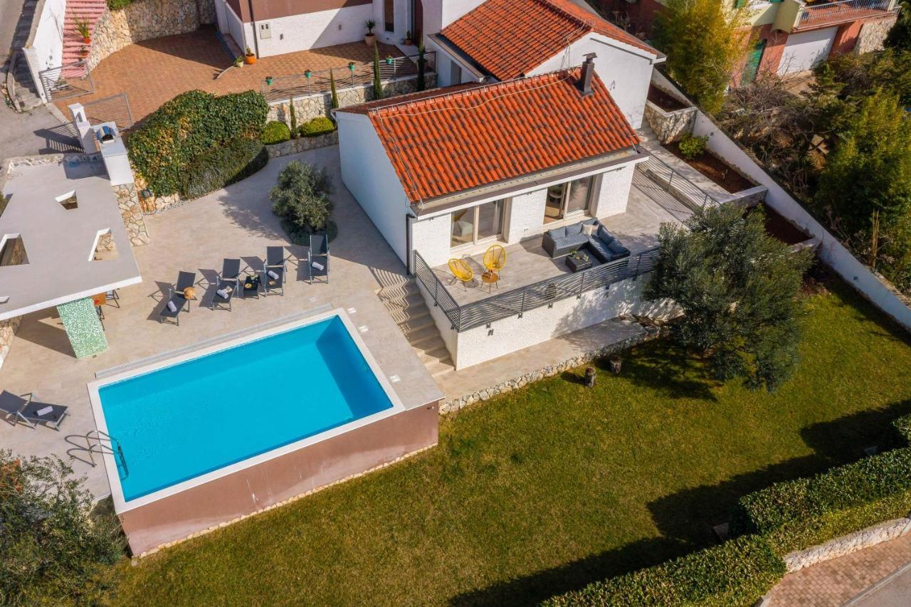 Villa Tela With Pool Zaboric Exterior foto